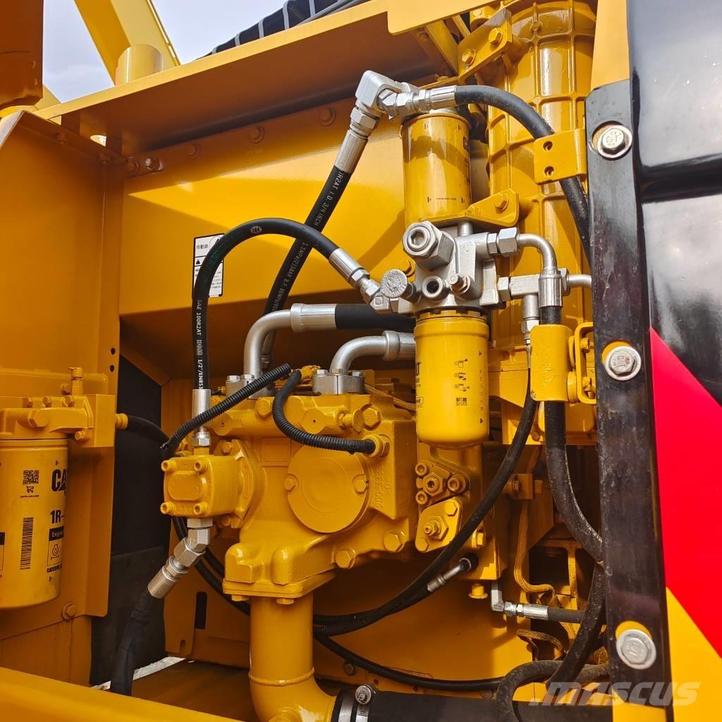 CAT 320 D2L Pelle sur chenilles