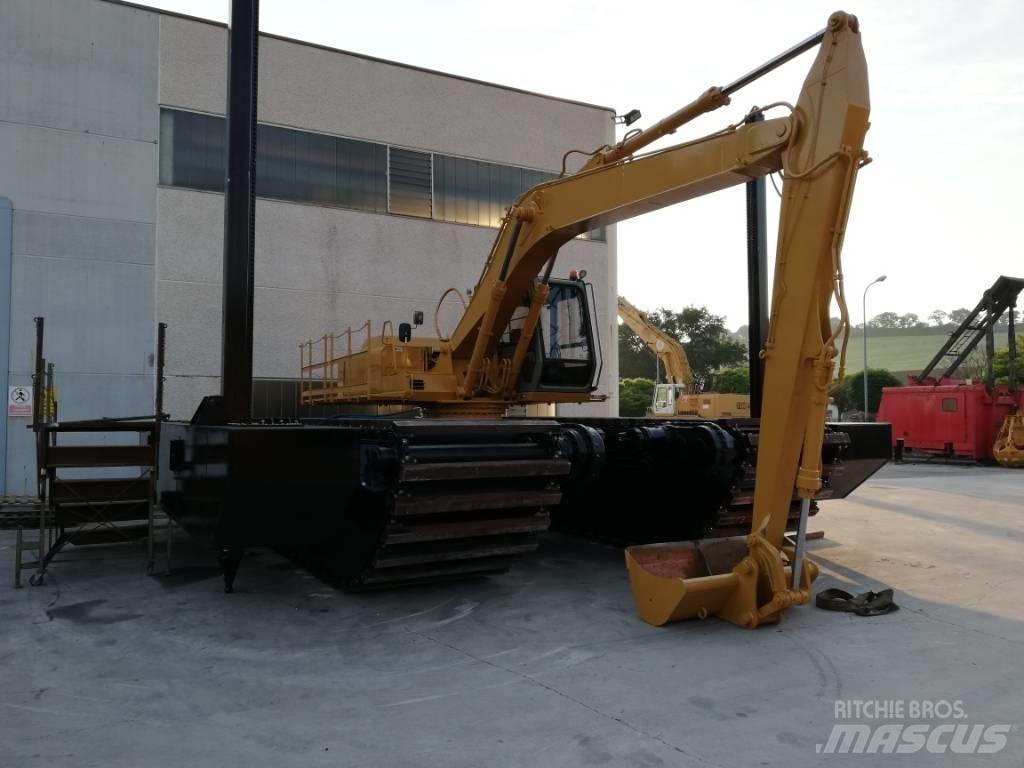Hitachi MA 125 Pelles amphibies