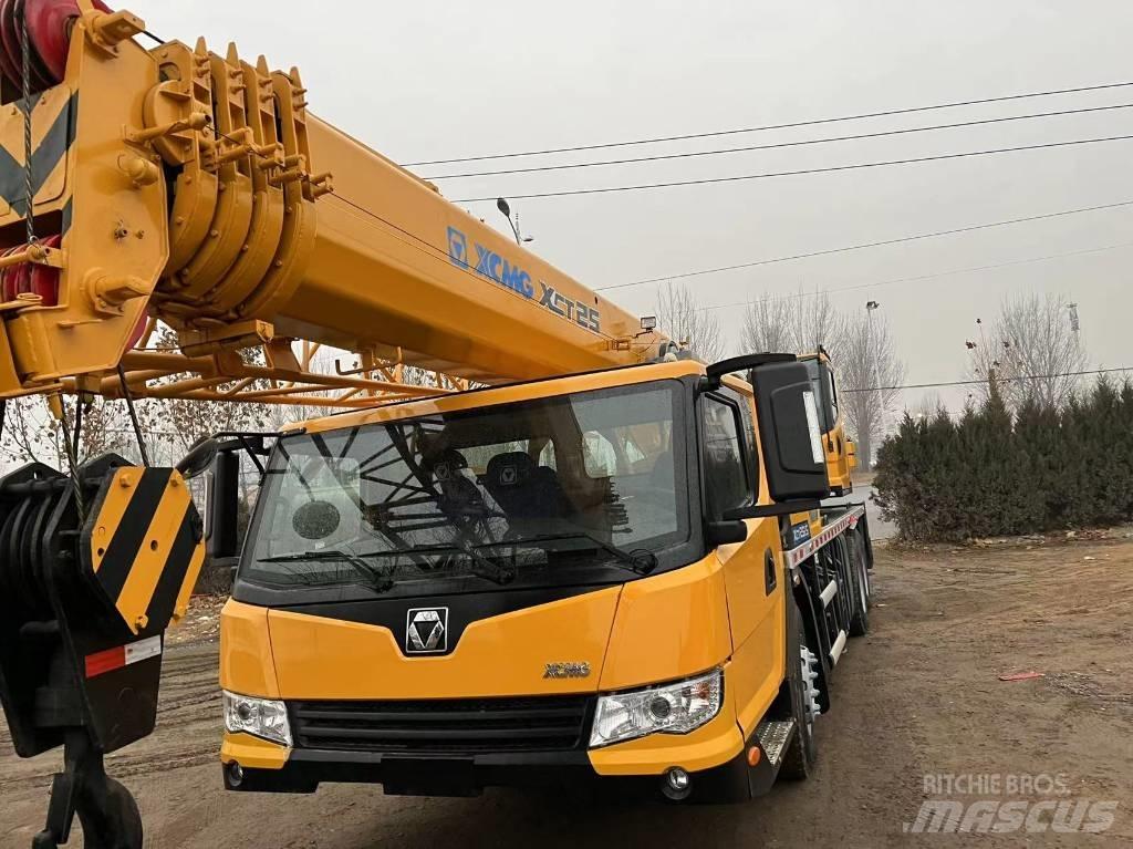 XCMG XCT 25 Grues tout terrain