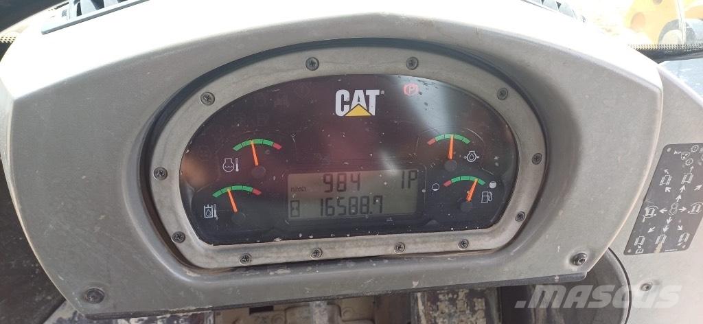 CAT 963 D Chargeuse sur chenilles