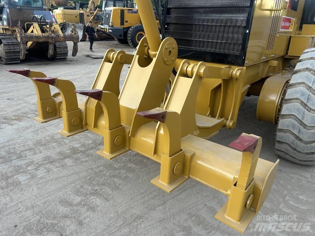 CAT 140 H Niveleuse