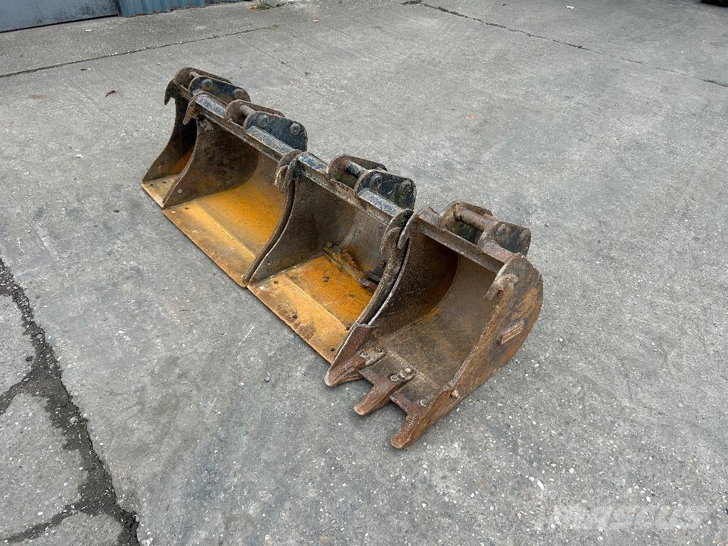 Kubota U27-4 Mini pelle < 7t