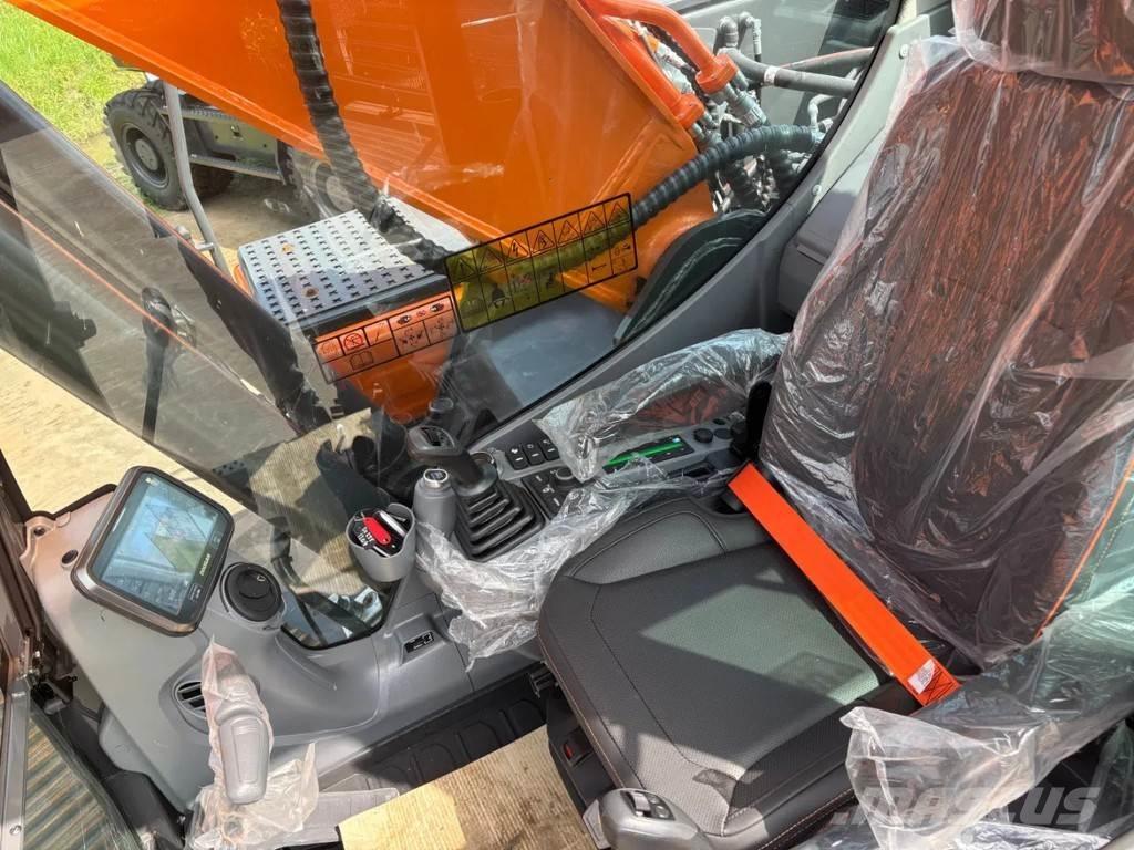 Develon DX255LC-7 Pelle sur chenilles