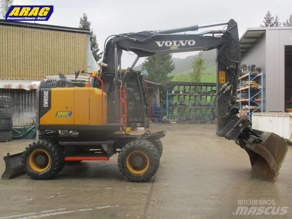 Volvo EWR 150 E Pelle sur pneus