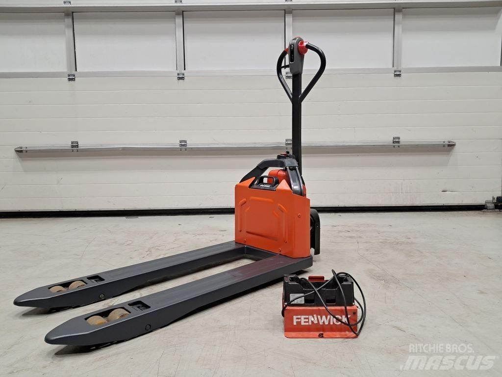 Linde MT12 Transpalette accompagnant