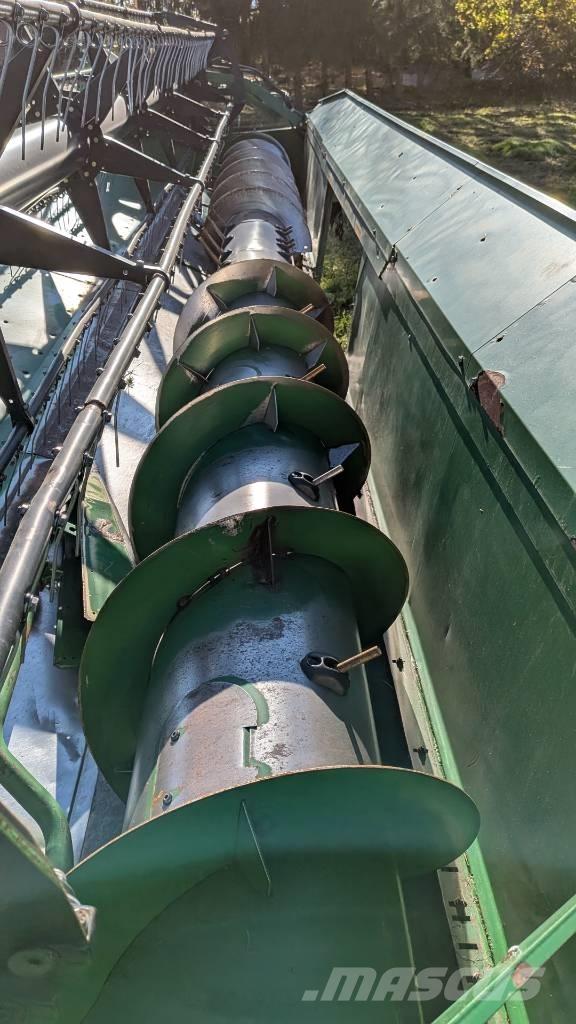 John Deere S 670 i Moissonneuse batteuse