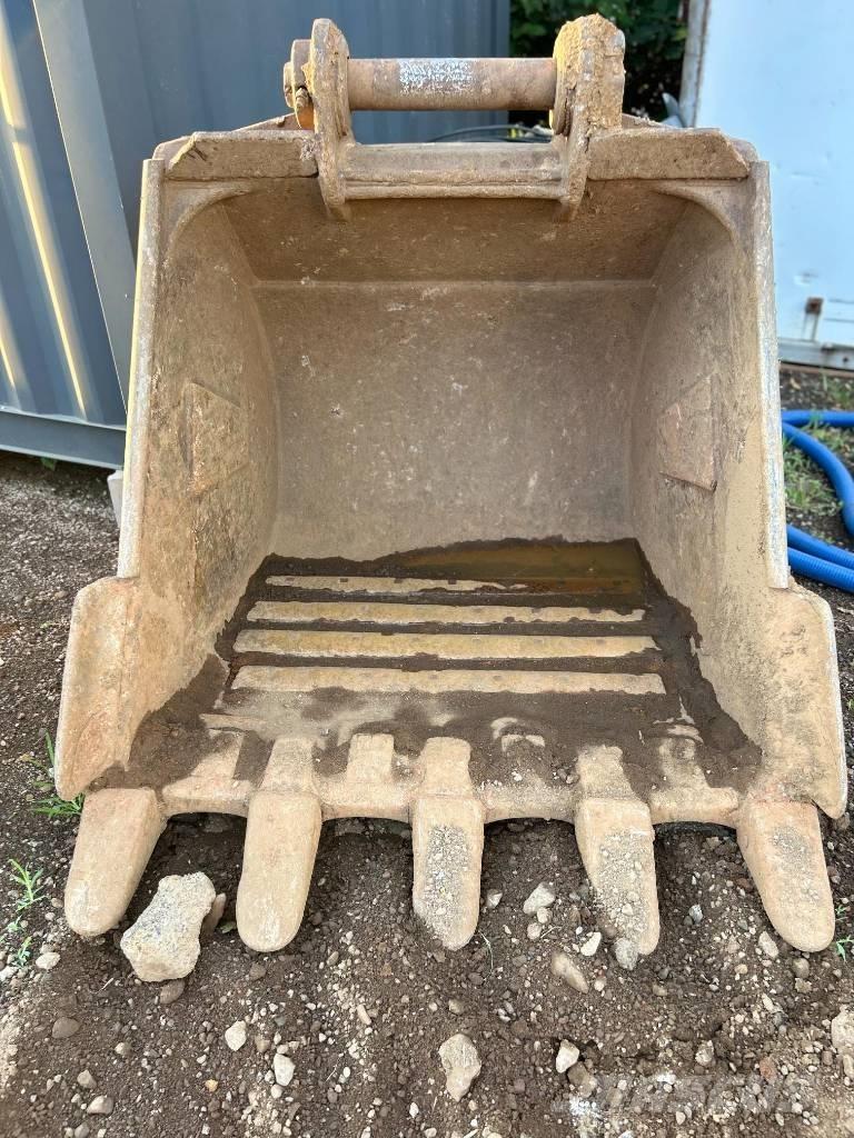 Volvo EC 290 B LC Pelle sur chenilles