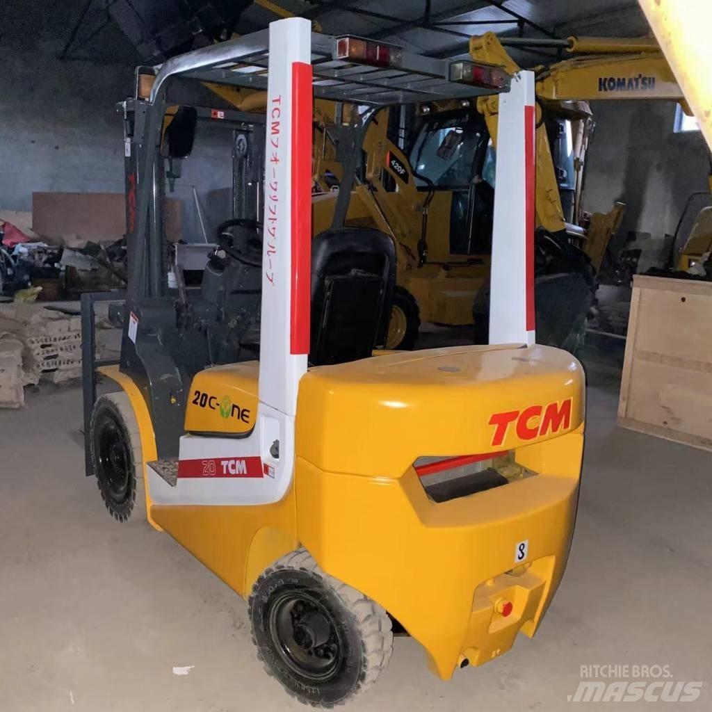 TCM FD 25 Chariots diesel