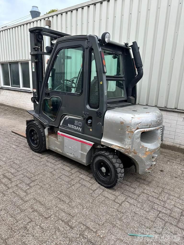 Nissan FDG02E7 Autres Chariots élévateurs