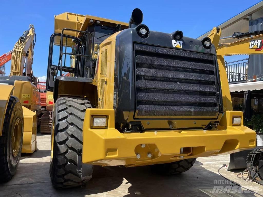CAT CAT 988 Chargeuse sur pneus