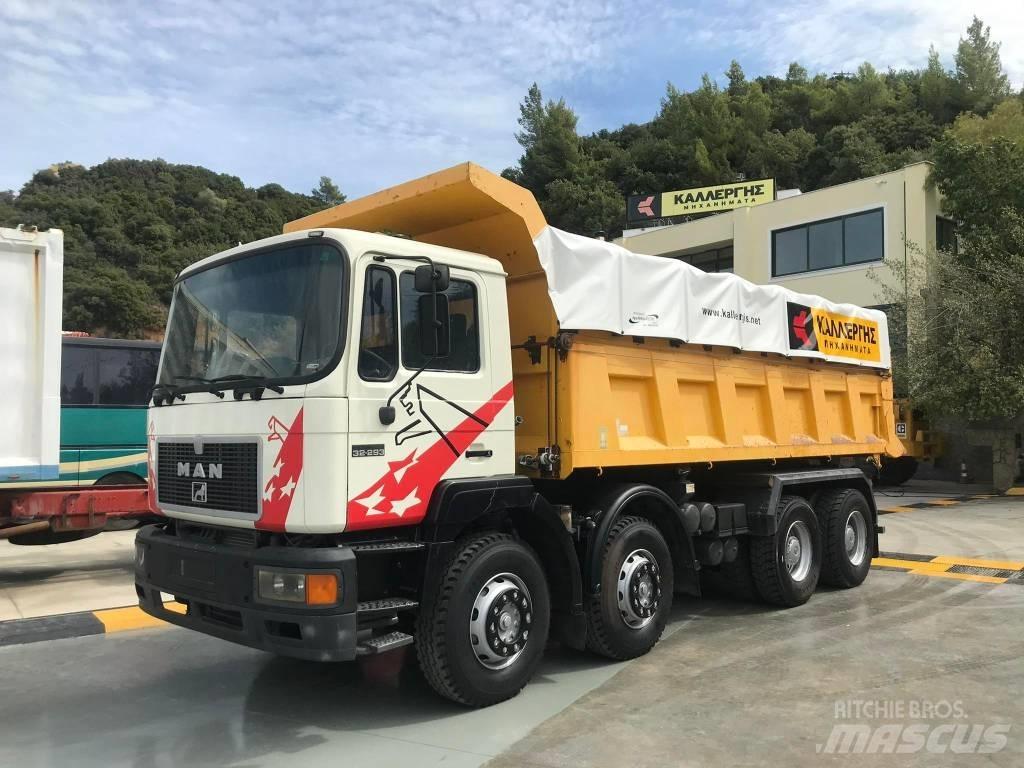 MAN 32..293 Camion benne