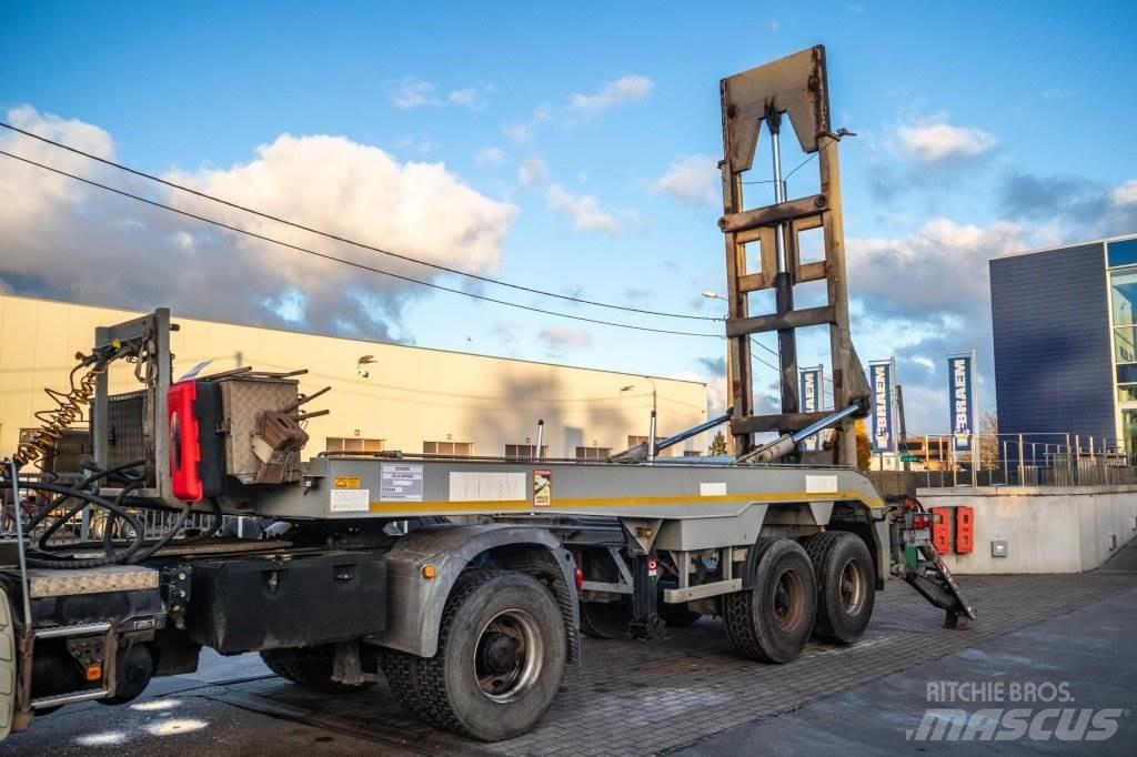 Eggers SILO Semi remorque à bras