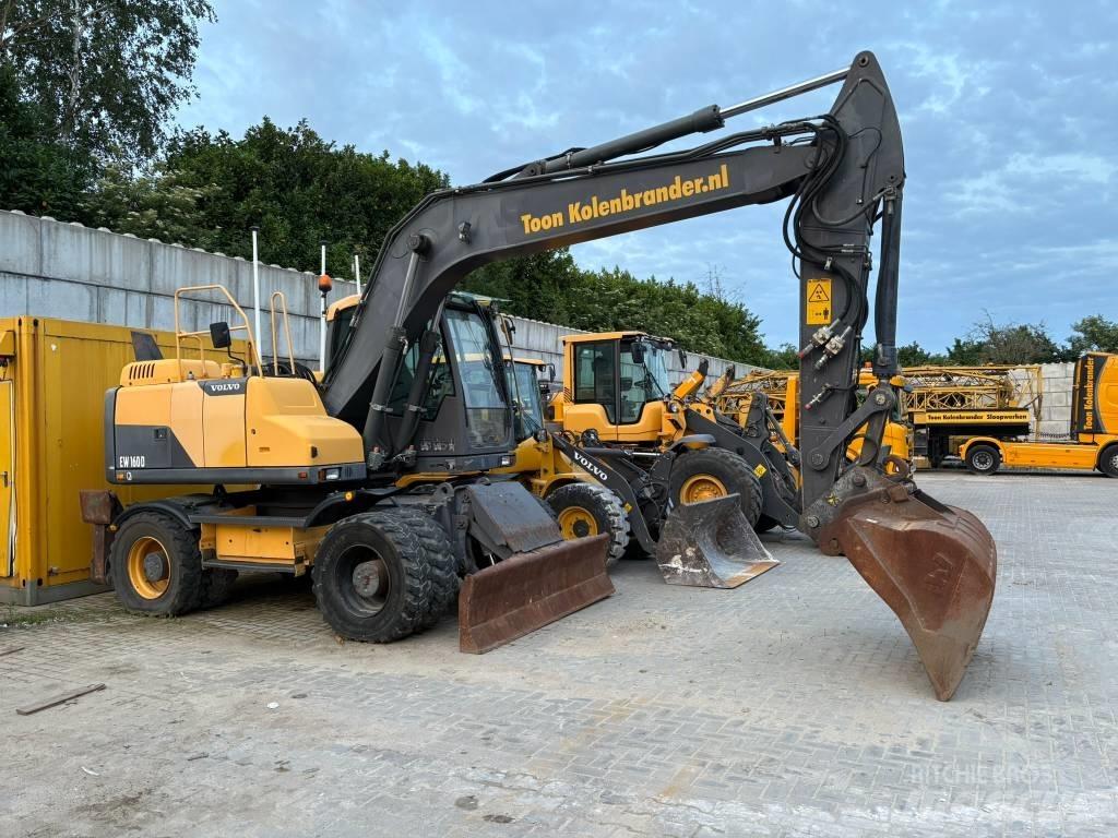 Volvo EW 160 D Pelle sur pneus