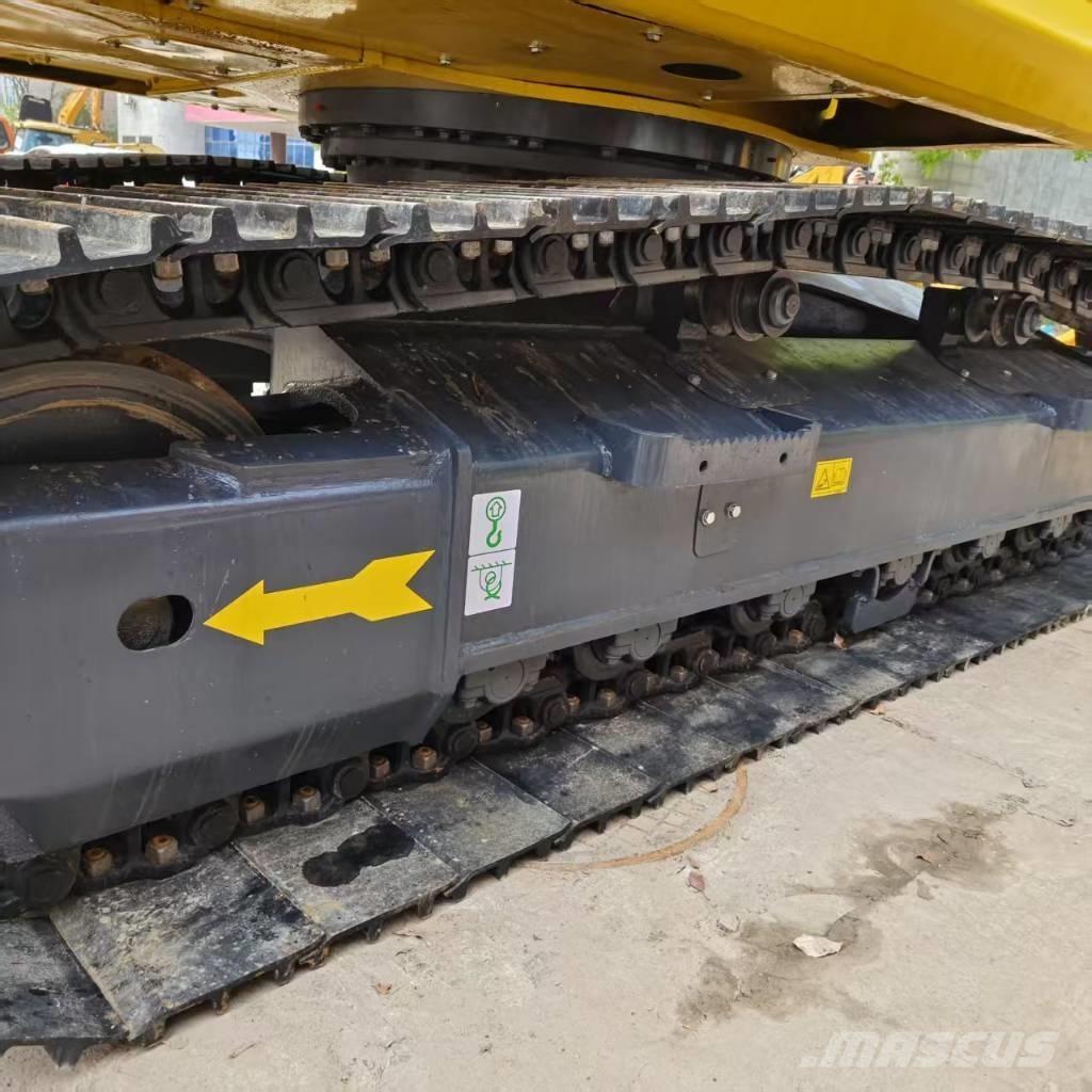 Komatsu PC 200-8 Pelle sur chenilles