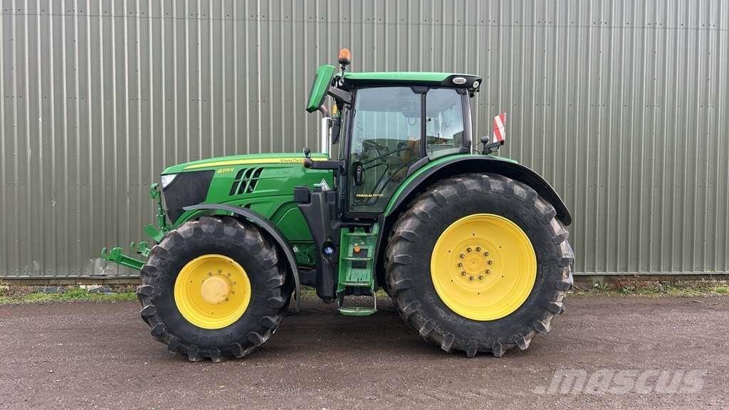 John Deere 6215R Tracteur