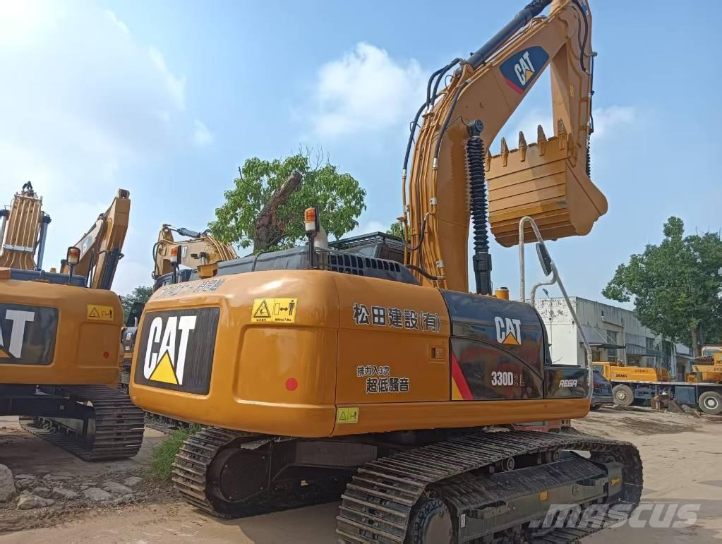 CAT 330 D2L Pelle sur chenilles