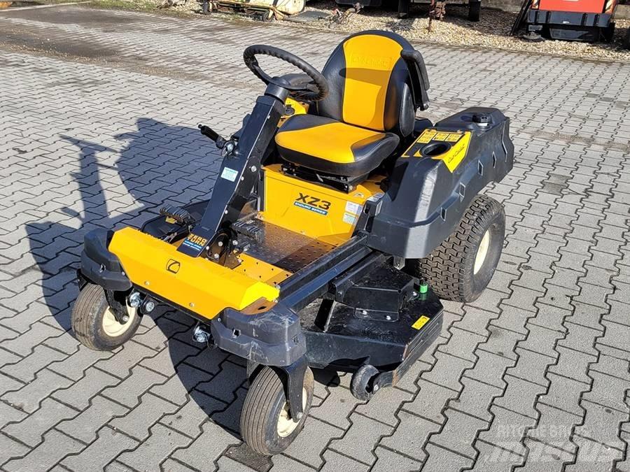 Cub Cadet ZX3 122 Tondeuses montées