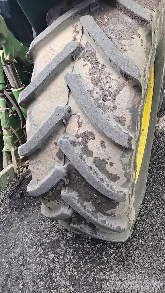 John Deere 6910 Tracteur