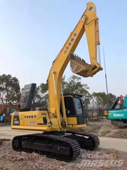 Komatsu PC200-8 Pelle sur chenilles