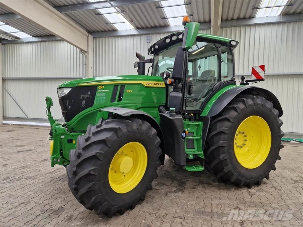 John Deere 6R 250 Tracteur