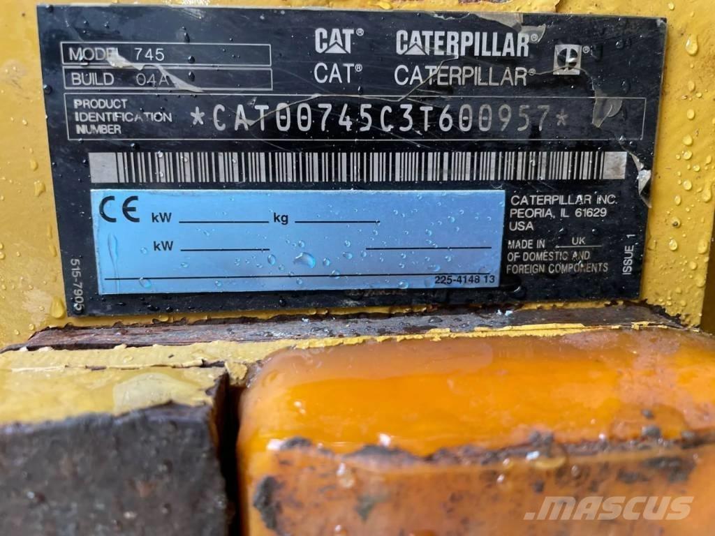 CAT 745 04A Tombereau articulé