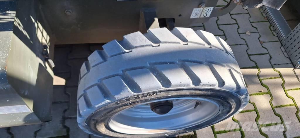 JLG M 3369 Nacelle ciseaux