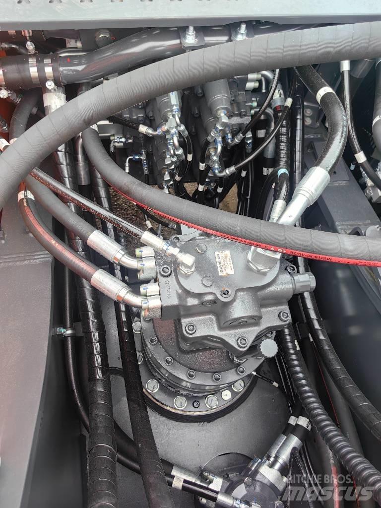 Develon DX 360LCA-7B Pelle sur chenilles