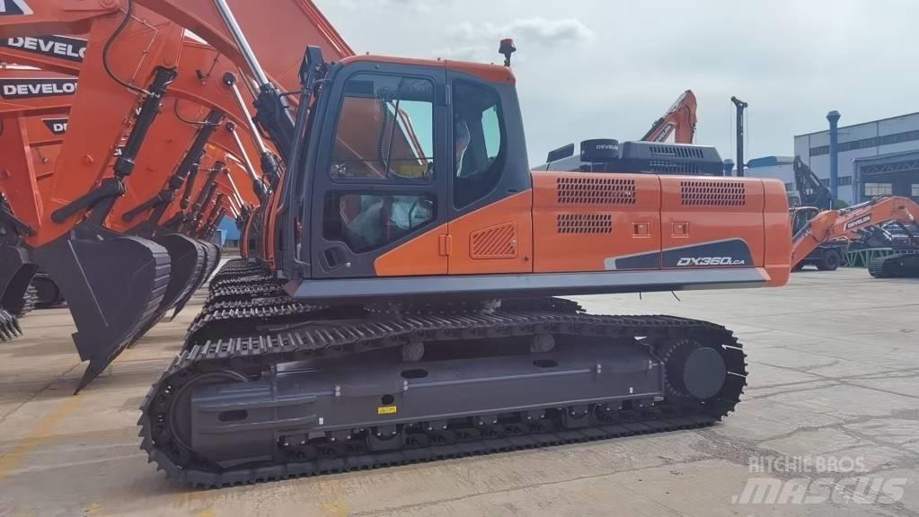 Develon DX 360LCA-7B Pelle sur chenilles