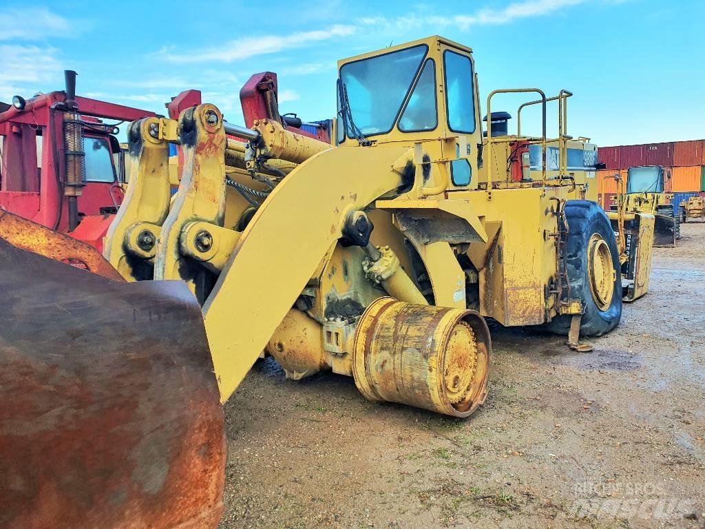 CAT 988 F II Chargeuse sur pneus