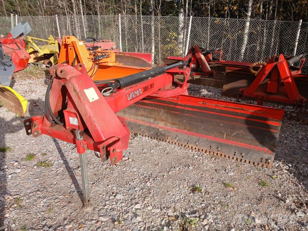 Vama 300 JH 1 Niveleuse, lame