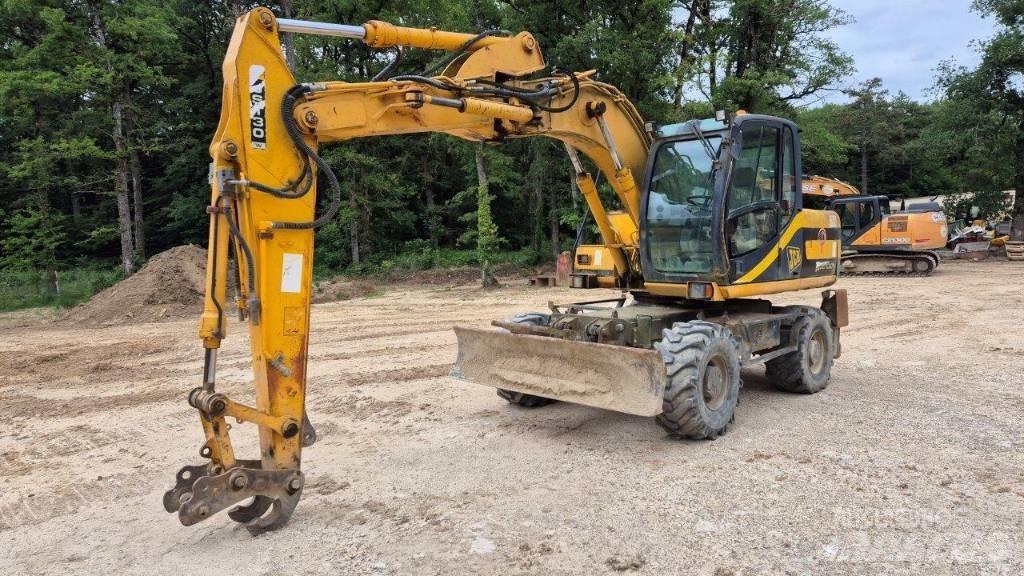 JCB JS 130 W Pelle sur pneus