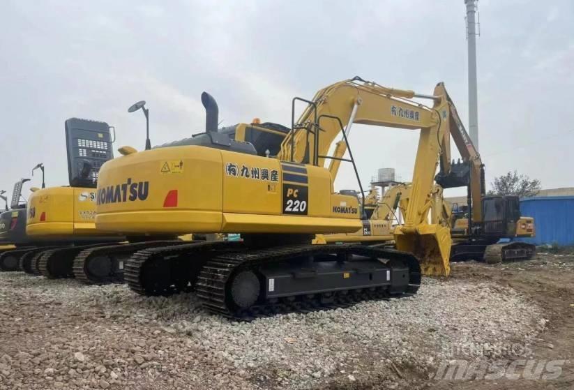 Komatsu 220-8K Pelle sur chenilles
