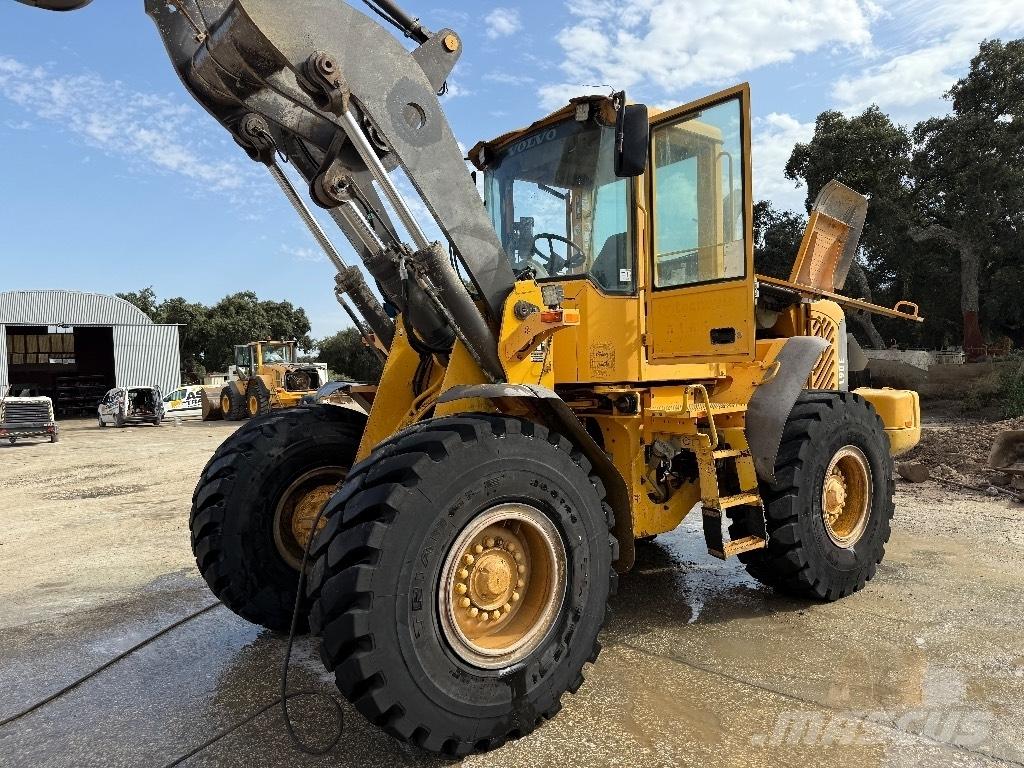 Volvo L 90 E Chargeuse sur pneus