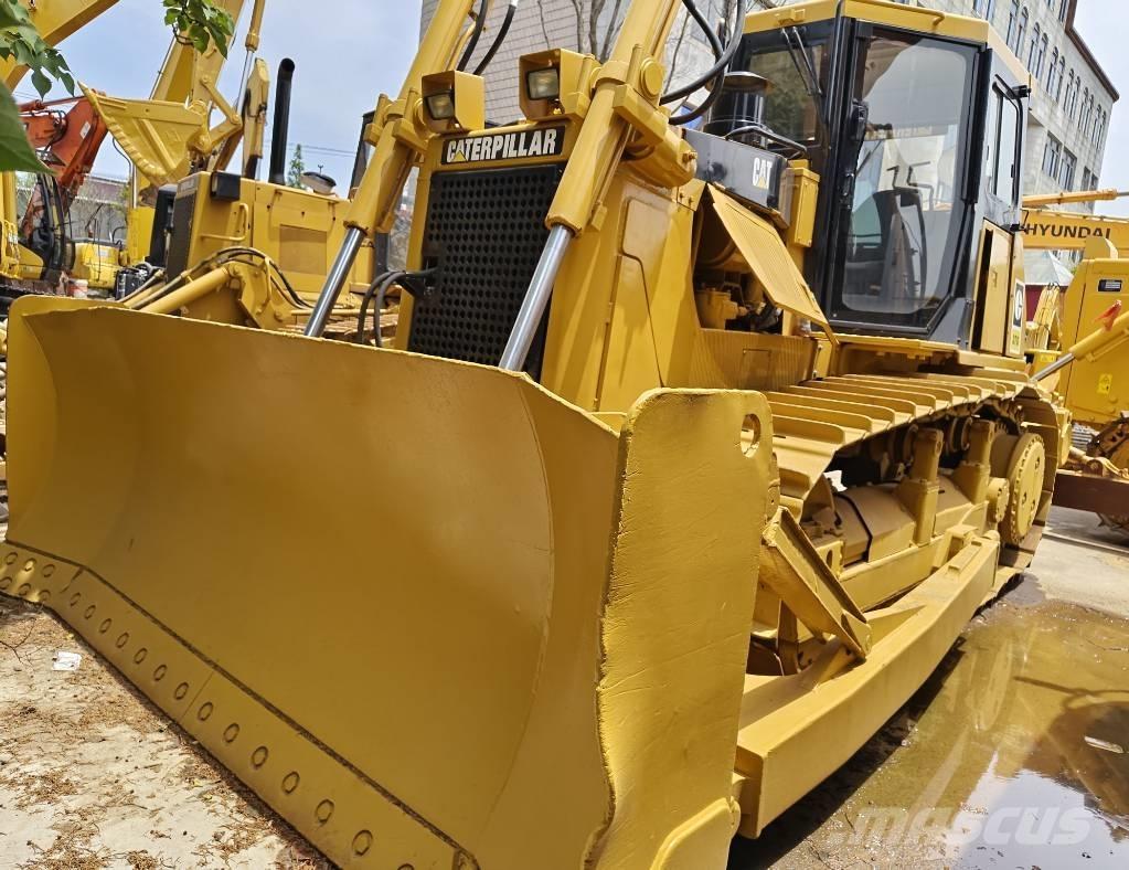CAT D 7 G Niveleuse