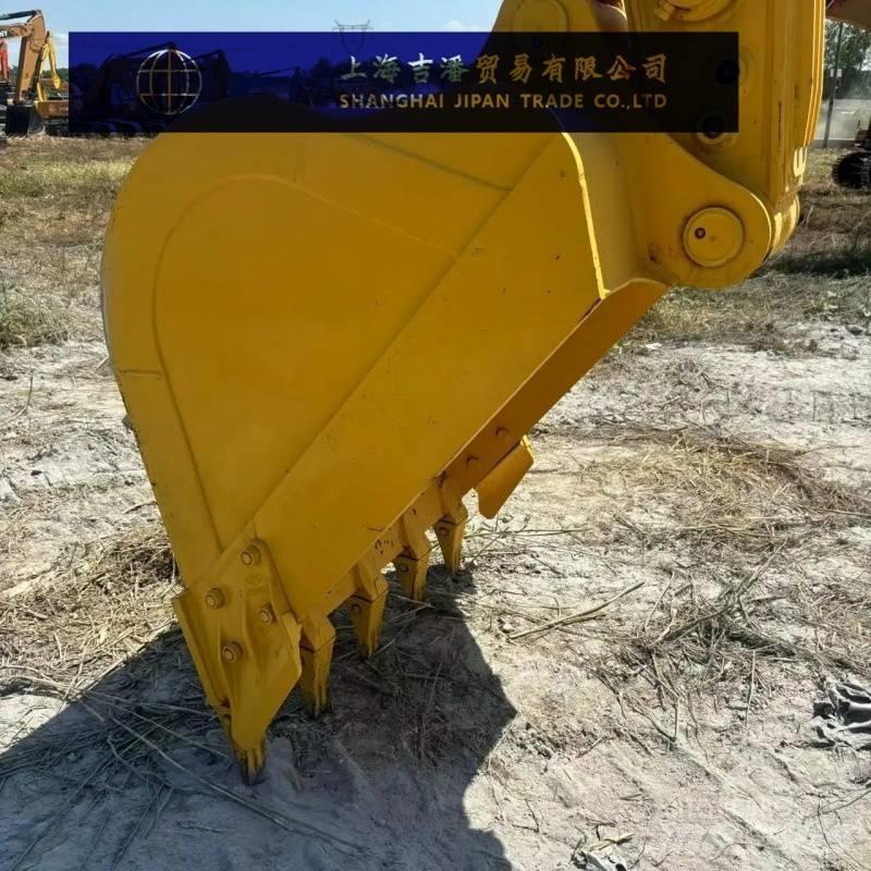Komatsu PC 210 Pelle sur chenilles