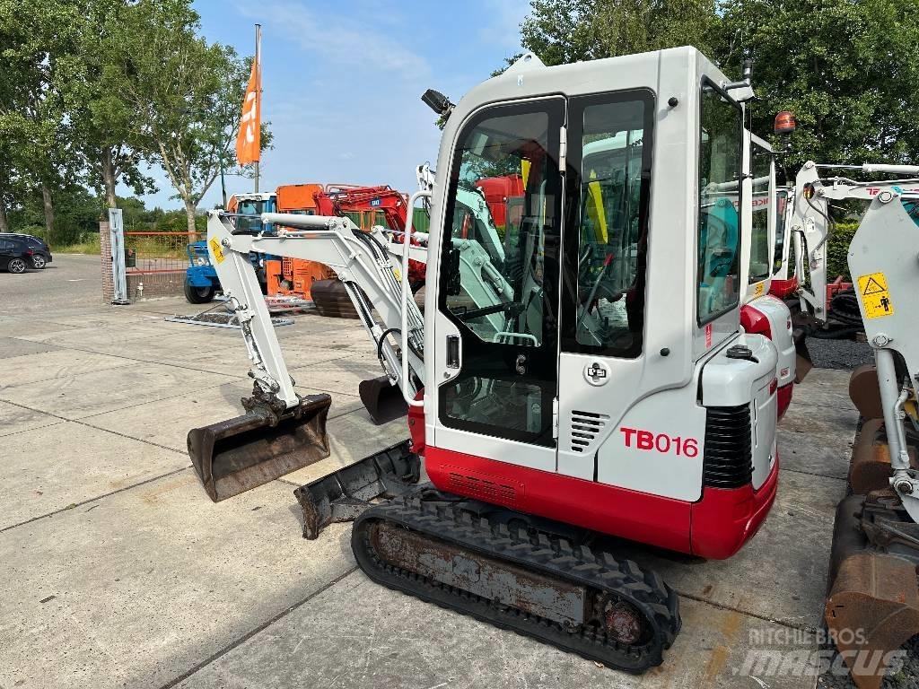 Takeuchi TB 016 R Mini pelle < 7t