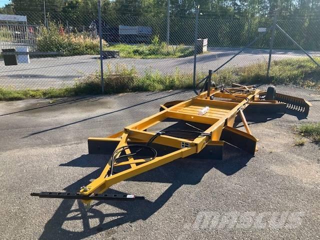 Vreten V3-220 Niveleuse, lame