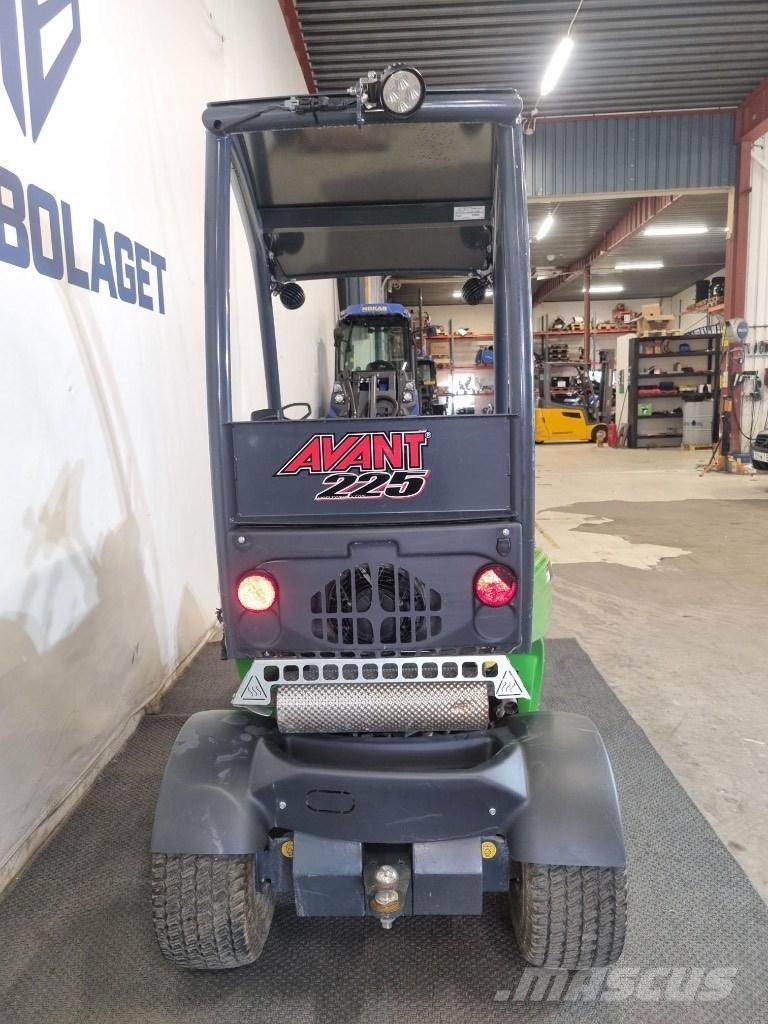 Avant 225 Chargeuse multifonction