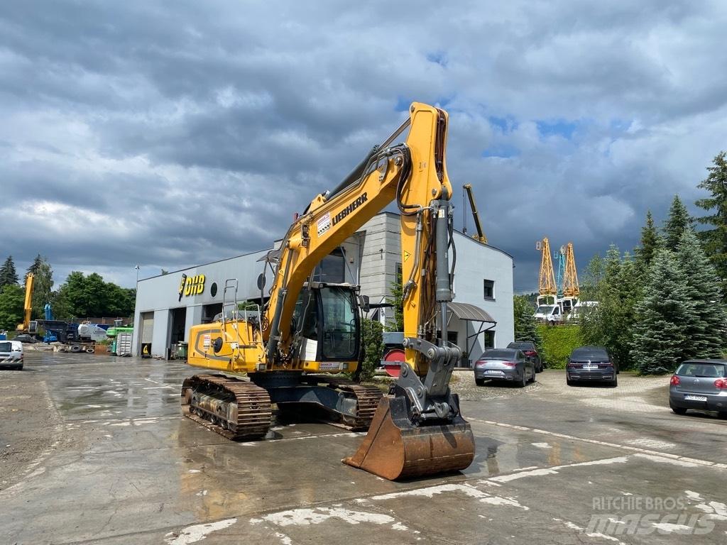 Liebherr R924LC Pelle sur chenilles
