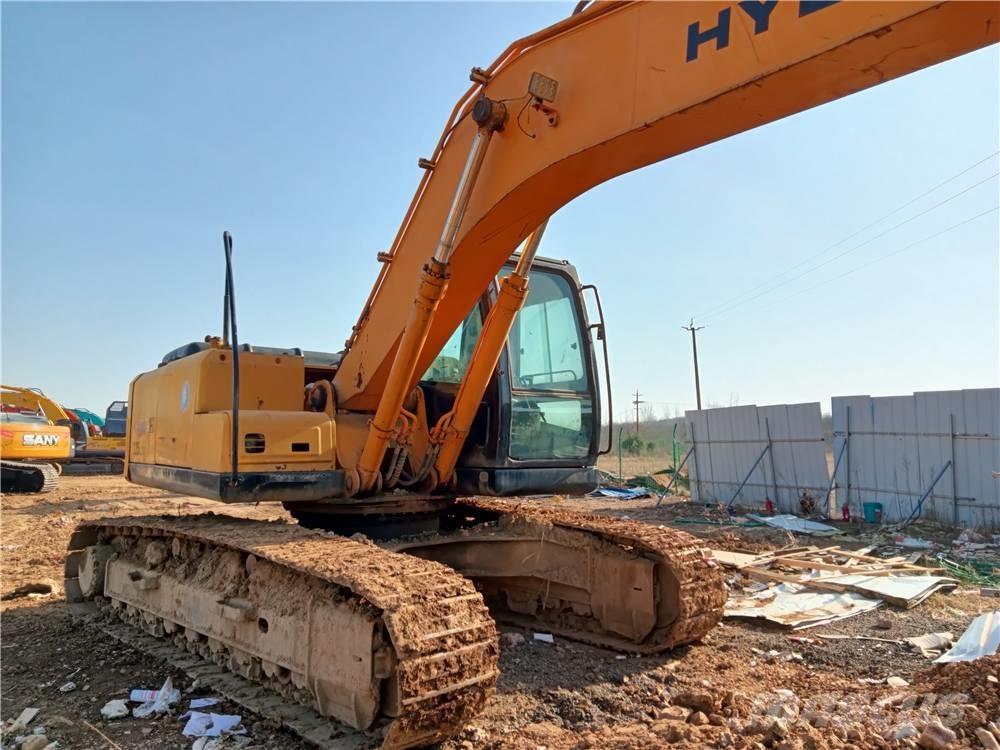 Hyundai R225LC-7 Pelle sur chenilles