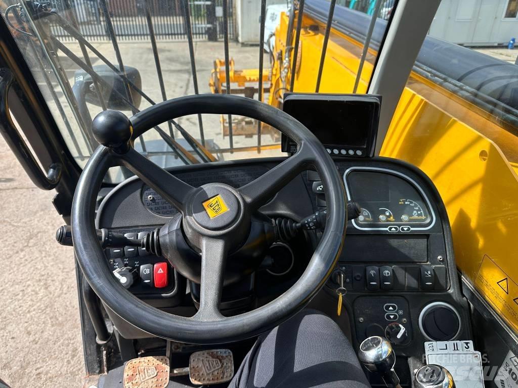 JCB 540-140 Chariot télescopique