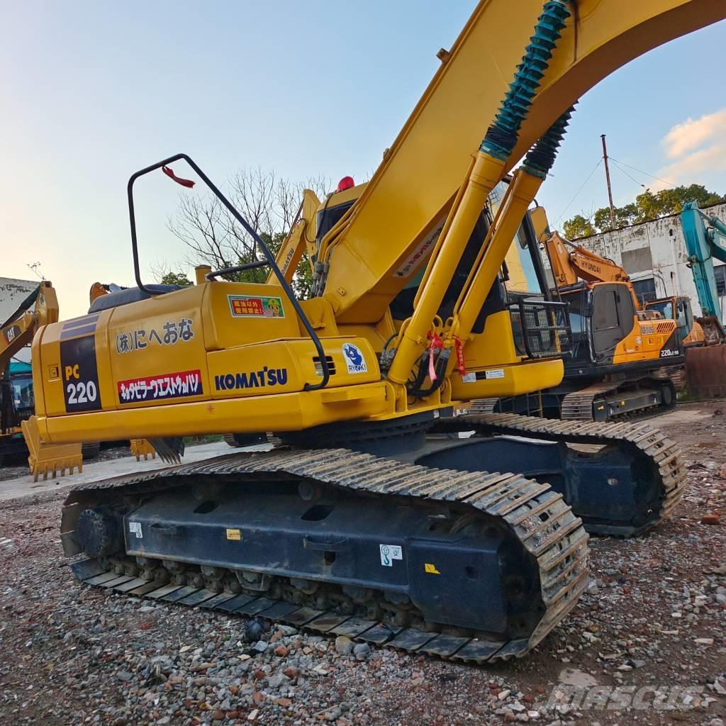 Komatsu PC 220-7 Pelle sur chenilles