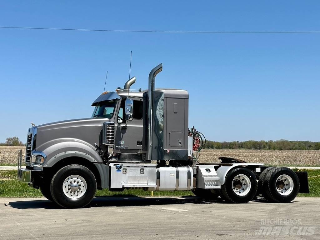 Mack Titan TD 713 Châssis cabine