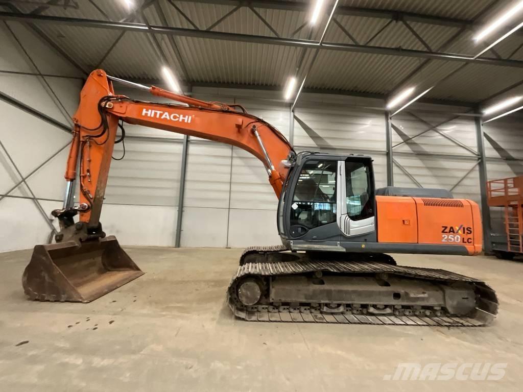 Hitachi ZX 250 LC-3 Pelle sur chenilles