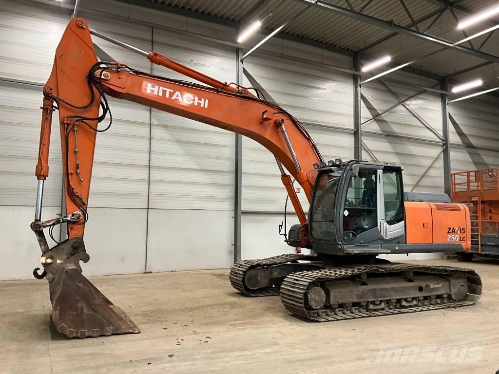 Hitachi ZX 250 LC-3 Pelle sur chenilles