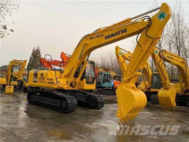 Komatsu PC200-7 Pelle sur chenilles