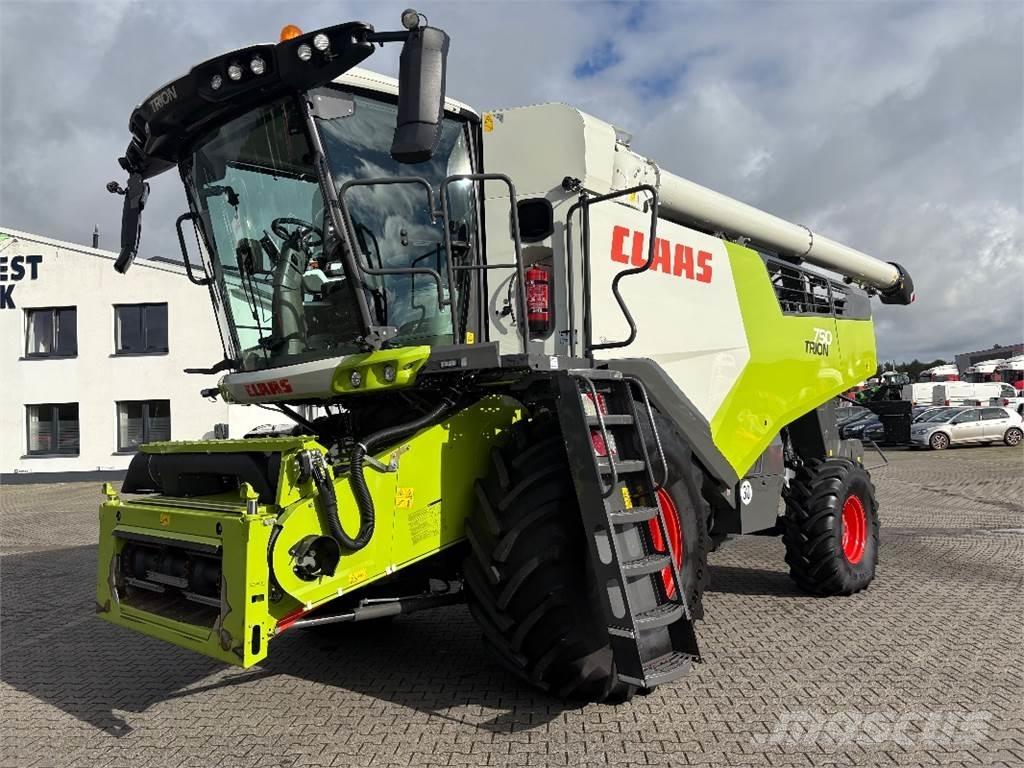 CLAAS TRION 750 Moissonneuse batteuse