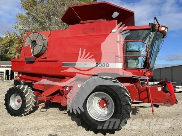 Case IH 2388 Moissonneuse batteuse