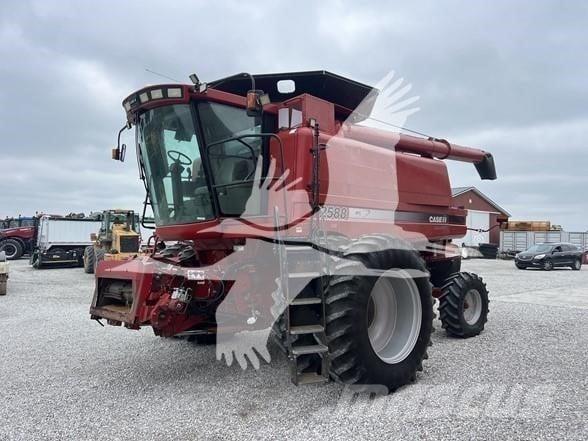 Case IH 2588 Moissonneuse batteuse