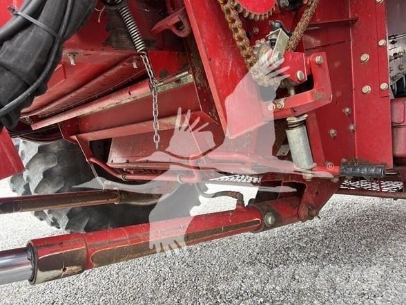 Case IH 2588 Moissonneuse batteuse